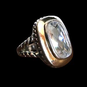 Bling bling massive rhinestone cocktail ring - Size 5